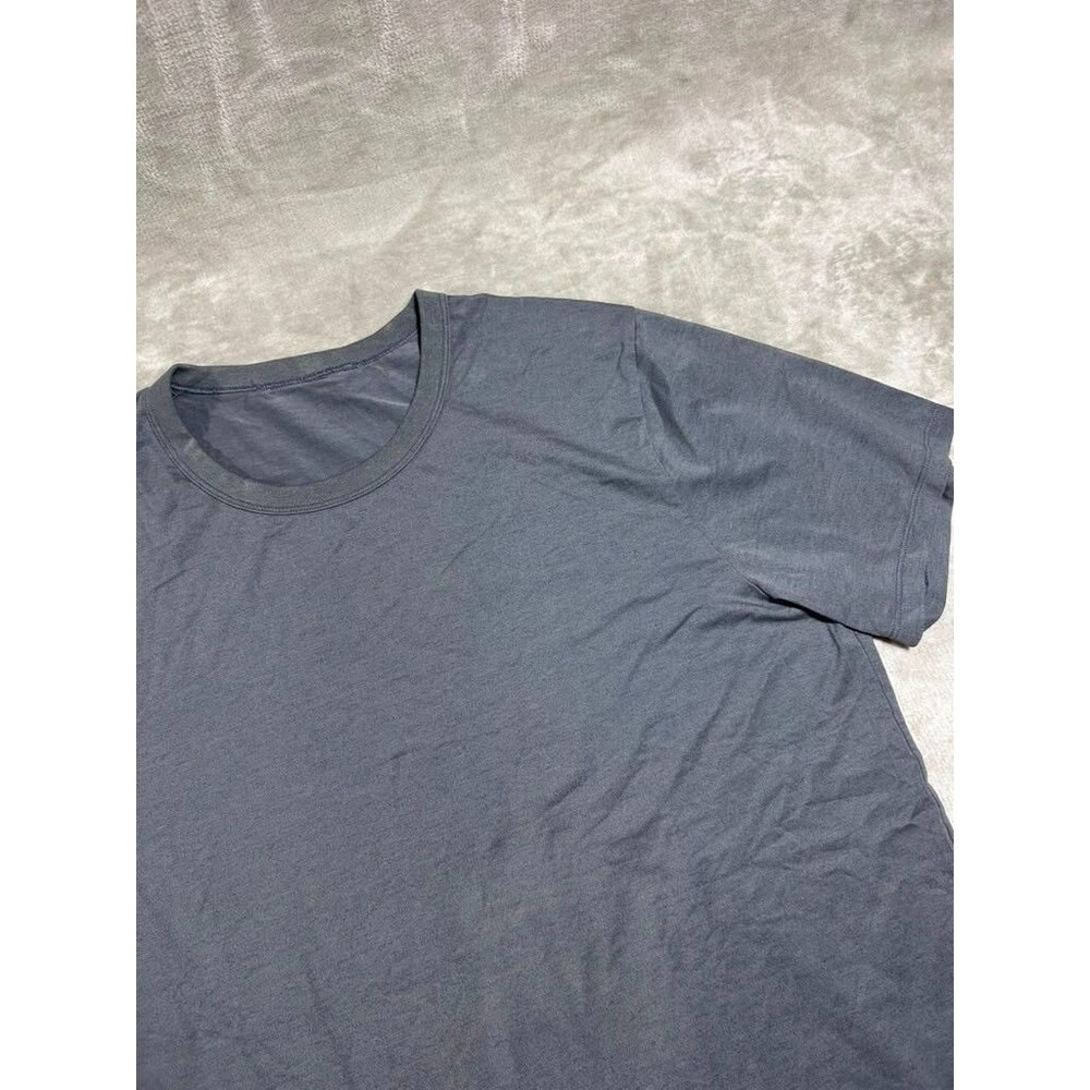 Lululemon Shirt Men Large Gray Short Sleeve Outdoor Gym Yoga Pilates